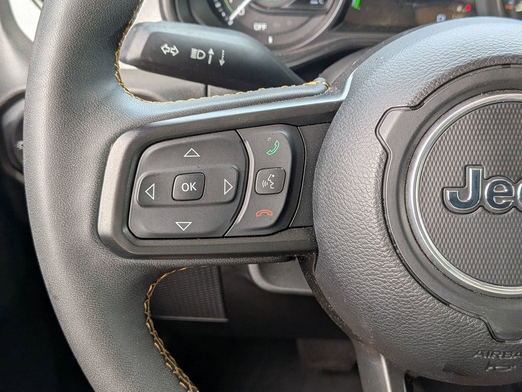 Used 2024 Jeep Wrangler Unlimited w/ Convenience Group AWD/4WD image 17