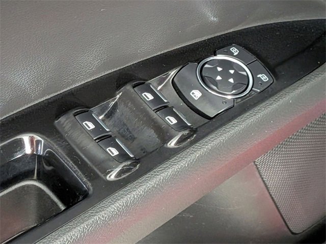 Used 2016 Ford Fusion SE w/ Equipment Group 202A image 15