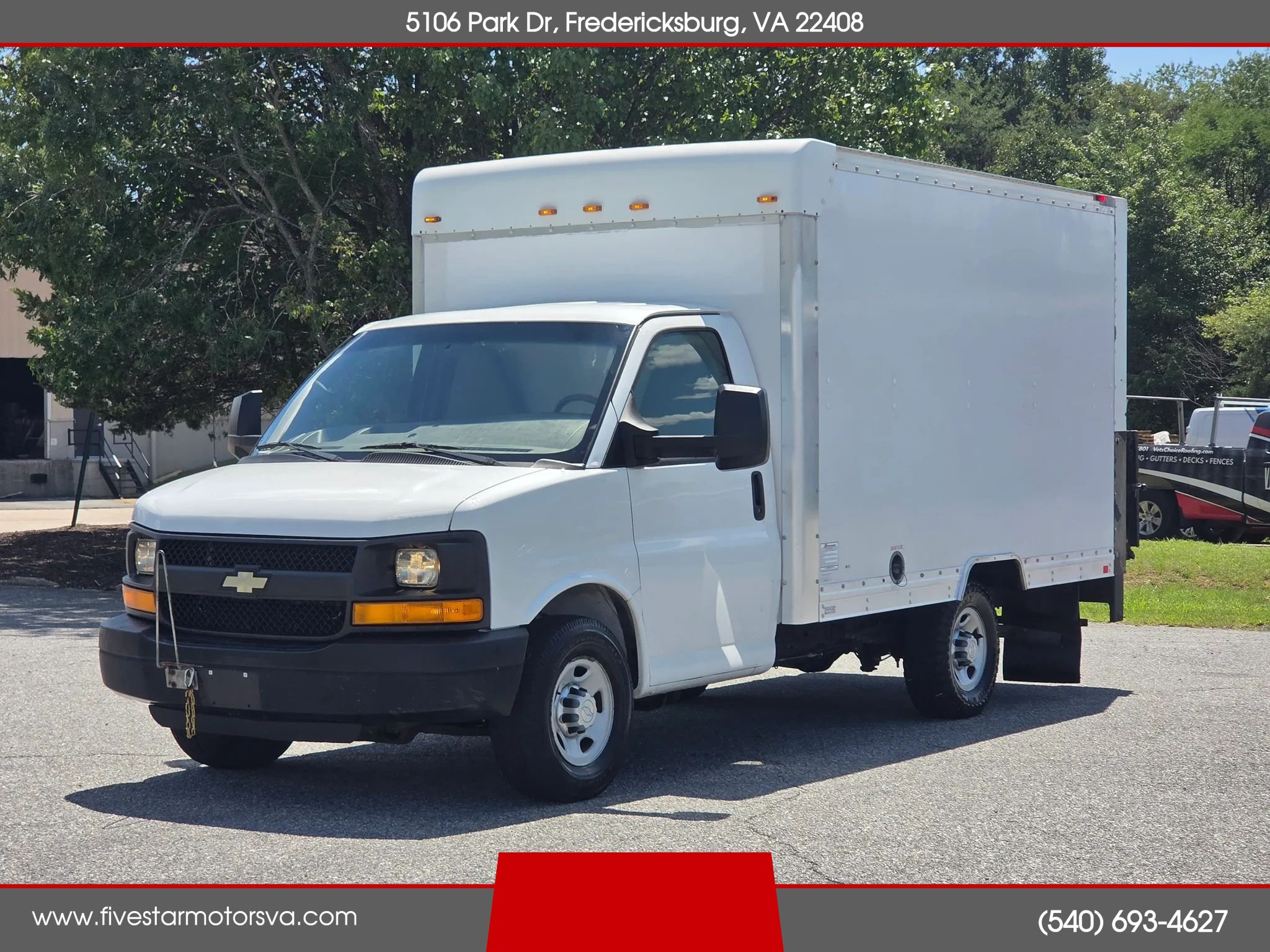 Used 2015 Chevrolet Express 3500 RWD image 1