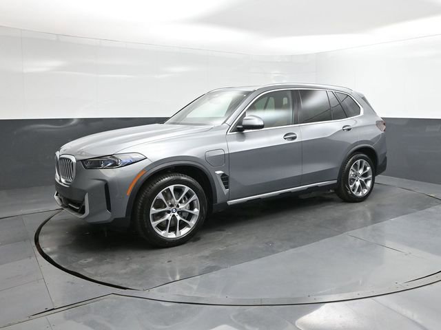 New 2026 BMW X5 xDrive50e w/ Climate Comfort Package
