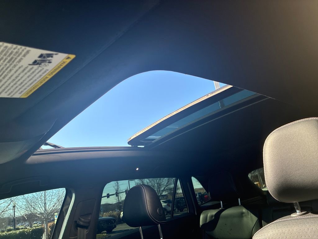 Used 2021 Volkswagen Atlas Cross Sport SE image 13