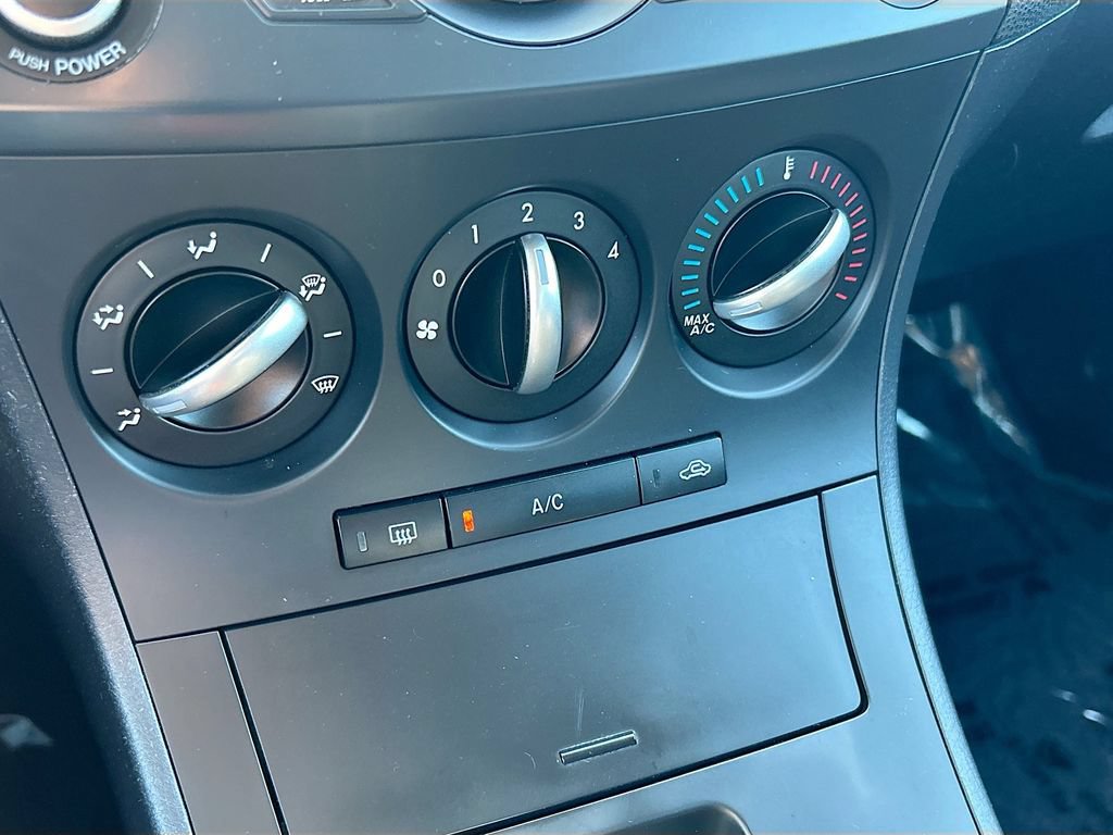 Used 2012 MAZDA MAZDA3 i Touring FWD image 14