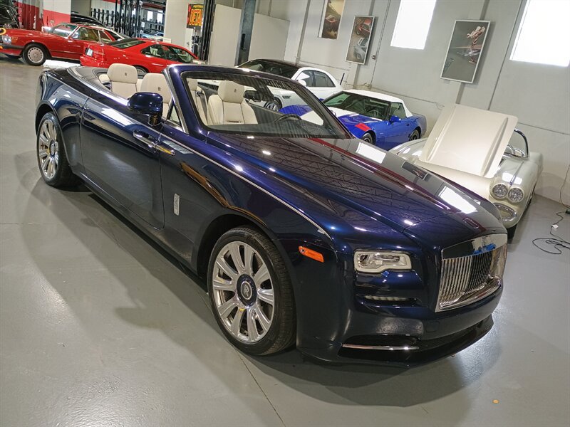 Used 2016 Rolls-Royce Dawn RWD image 9