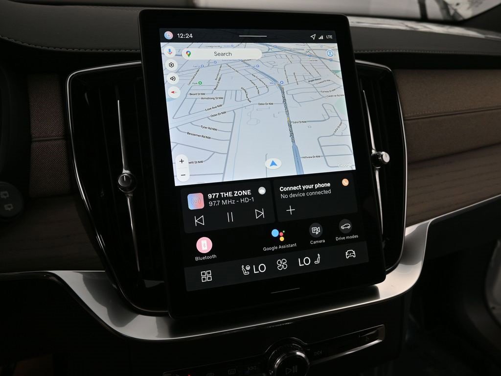 New 2026 Volvo XC90 B6 Plus w/ Protection Package Premier image 22