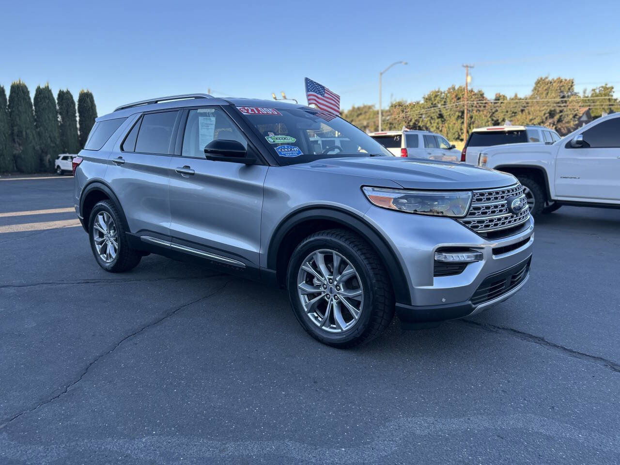 Used 2021 Ford Explorer Limited w/ Equipment Group 301A image 2