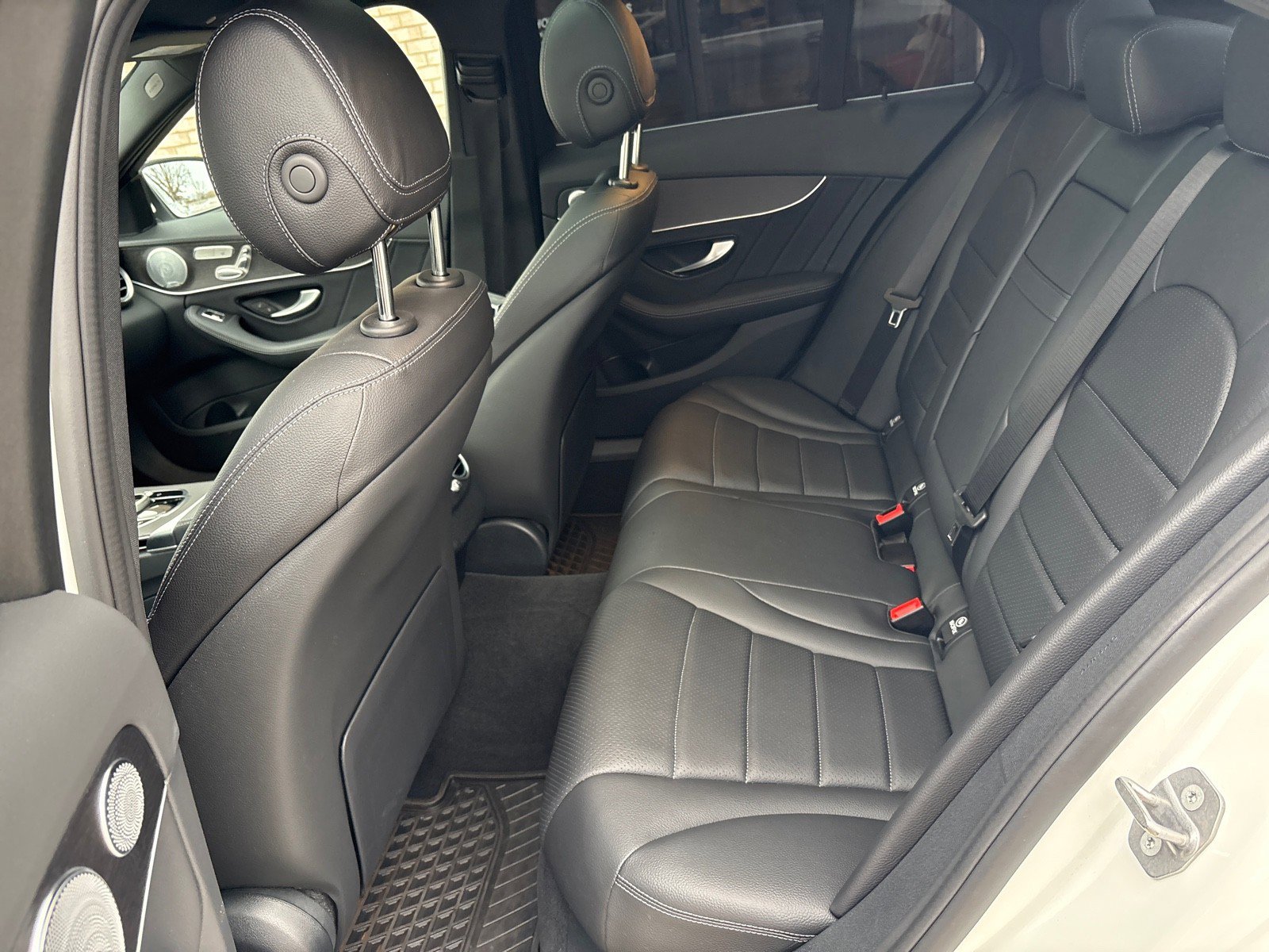 Used 2021 Mercedes-Benz C 300 C 300 image 4