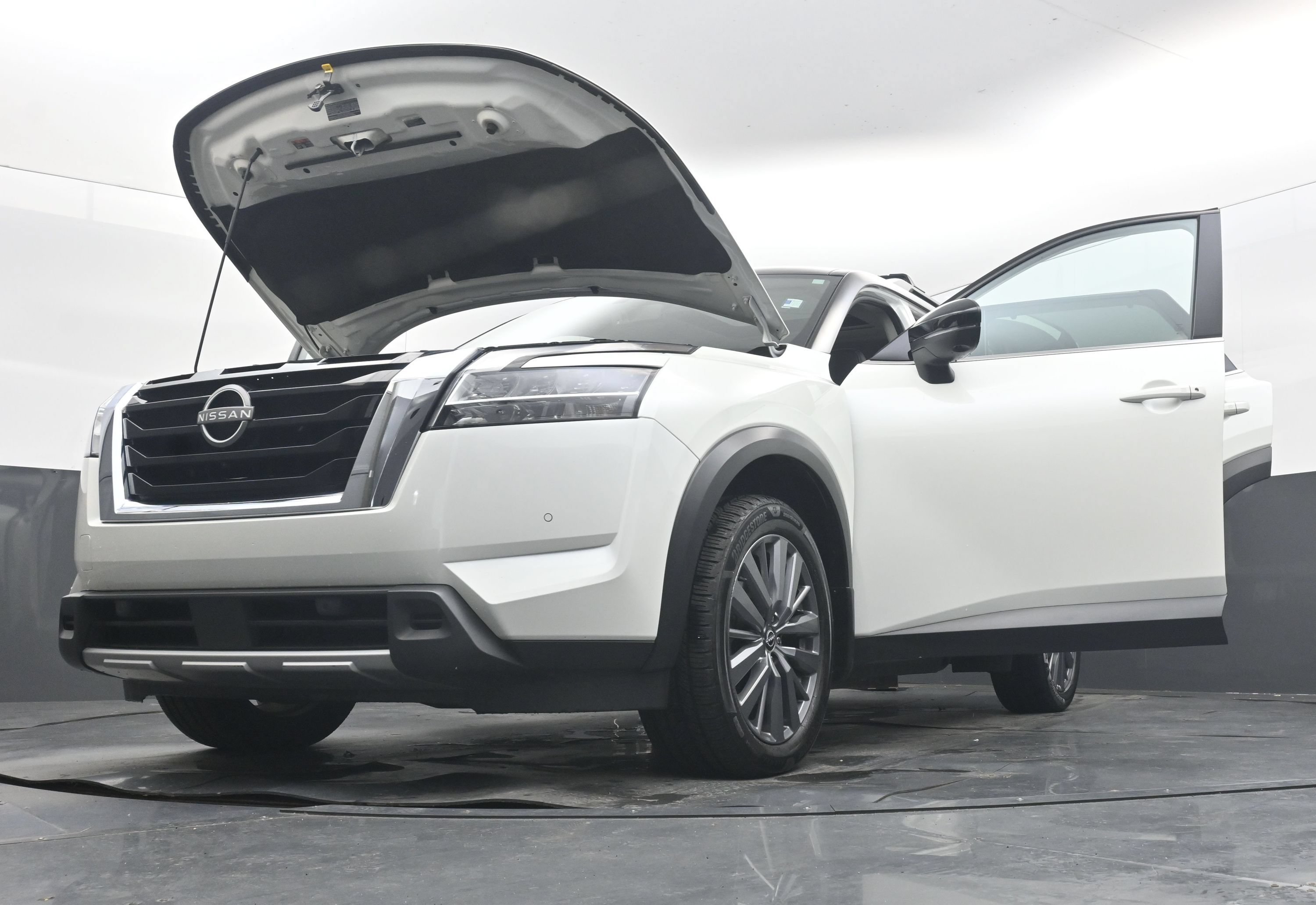 Used 2024 Nissan Pathfinder SL w/ SL Premium Package FWD image 38
