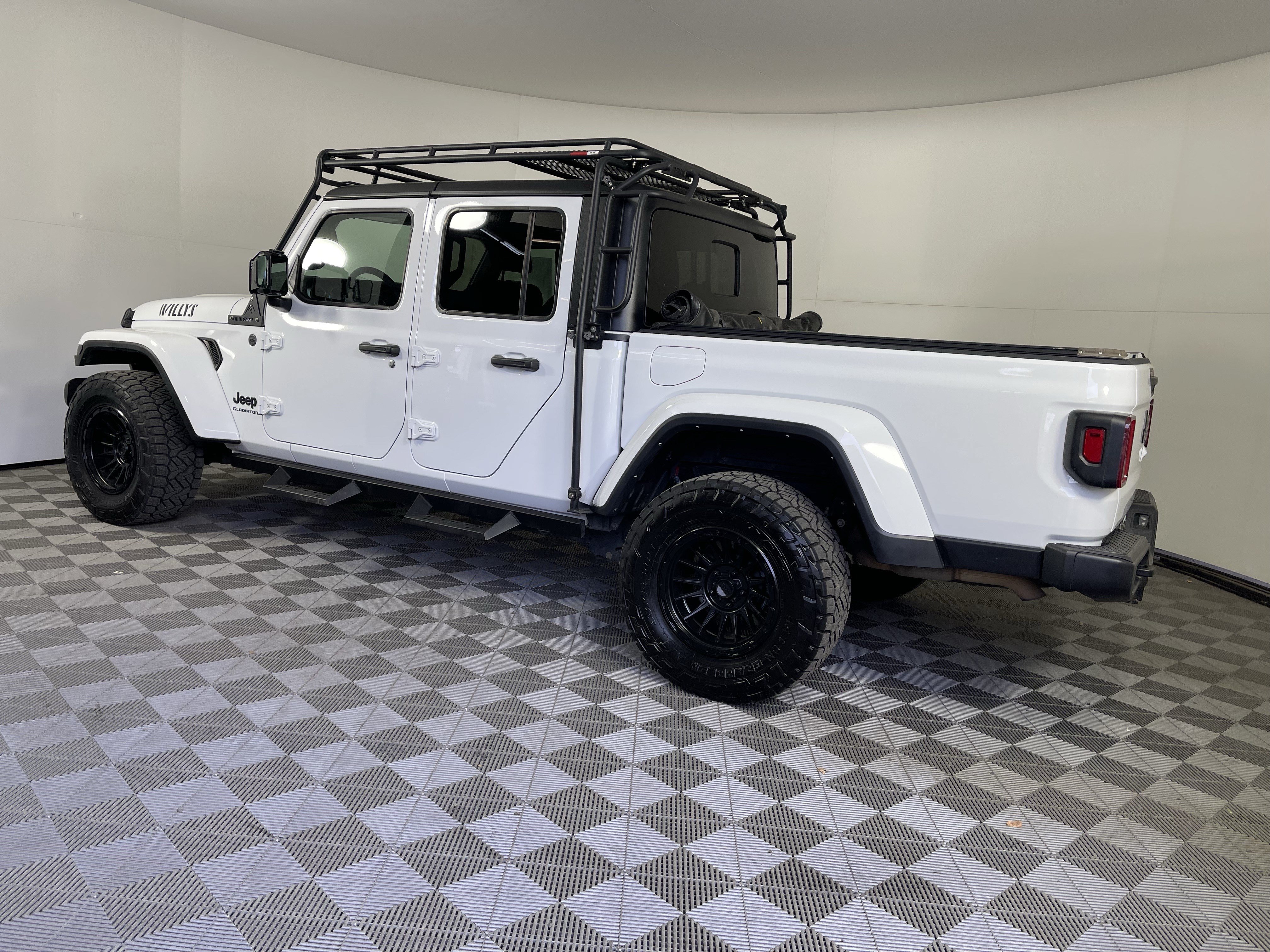 Used 2022 Jeep Gladiator Sport AWD/4WD image 22