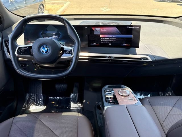 Certified 2023 BMW iX M60 w/ Executive Package AWD/4WD image 34