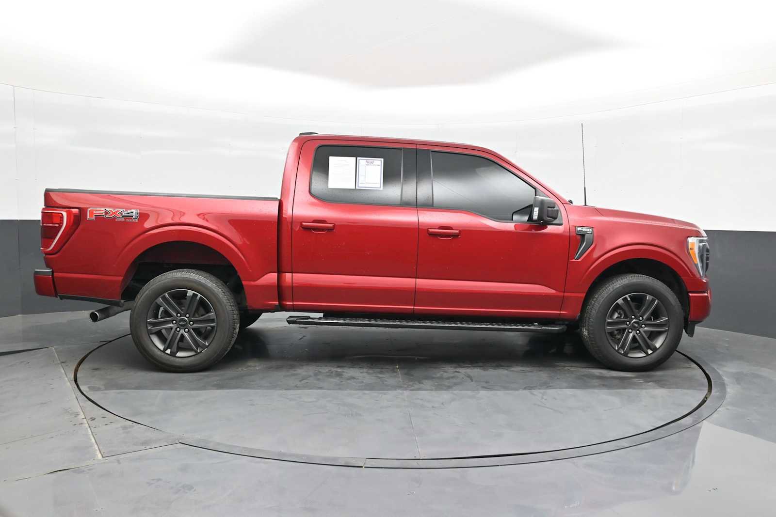 Used 2022 Ford F150 XLT w/ Equipment Group 302A High AWD/4WD image 9