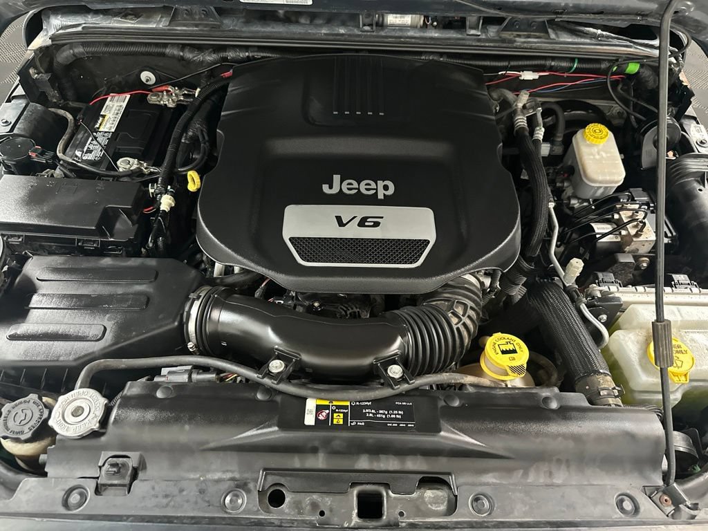 Used 2018 Jeep Wrangler Unlimited Sport AWD/4WD image 33