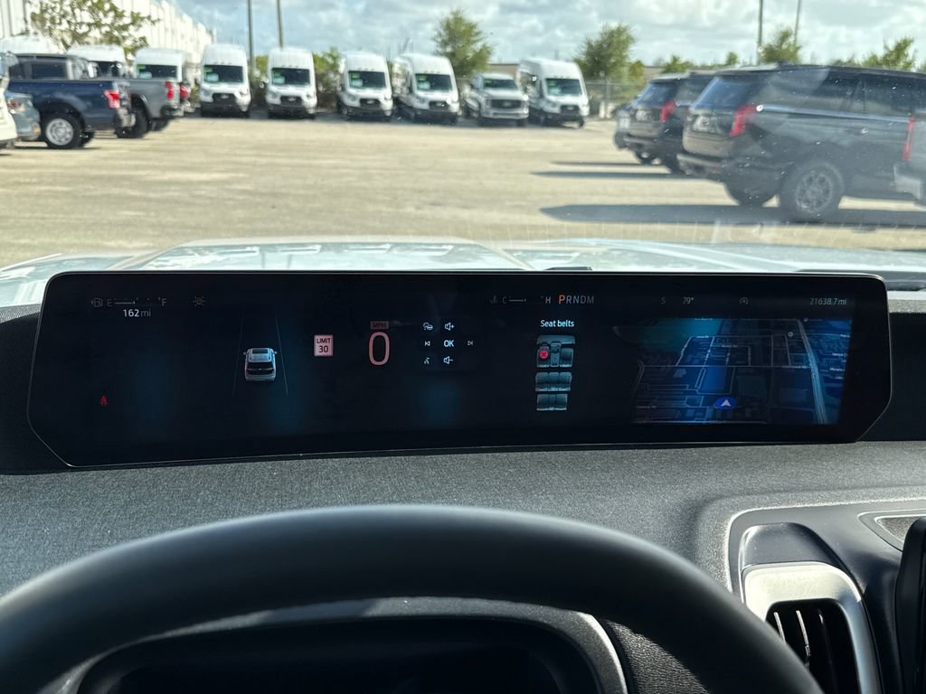 Used 2025 Ford Expedition Active image 17