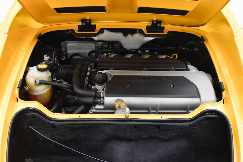 Used 2005 Lotus Elise RWD image 18