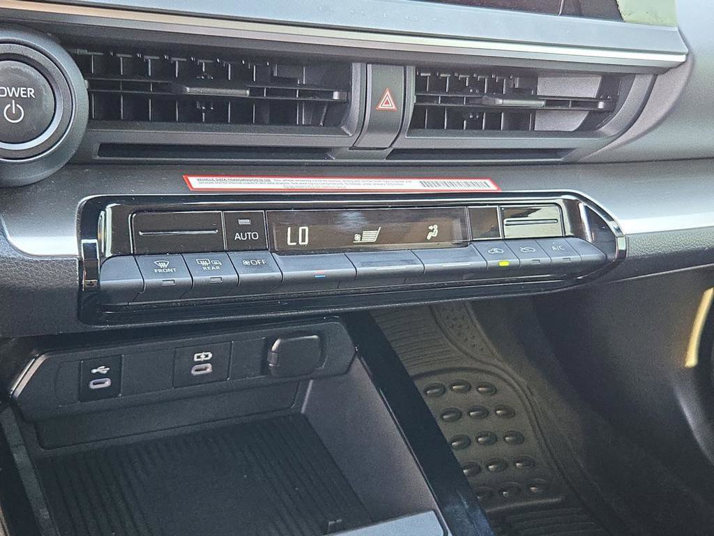 Used 2023 Toyota Prius LE image 35