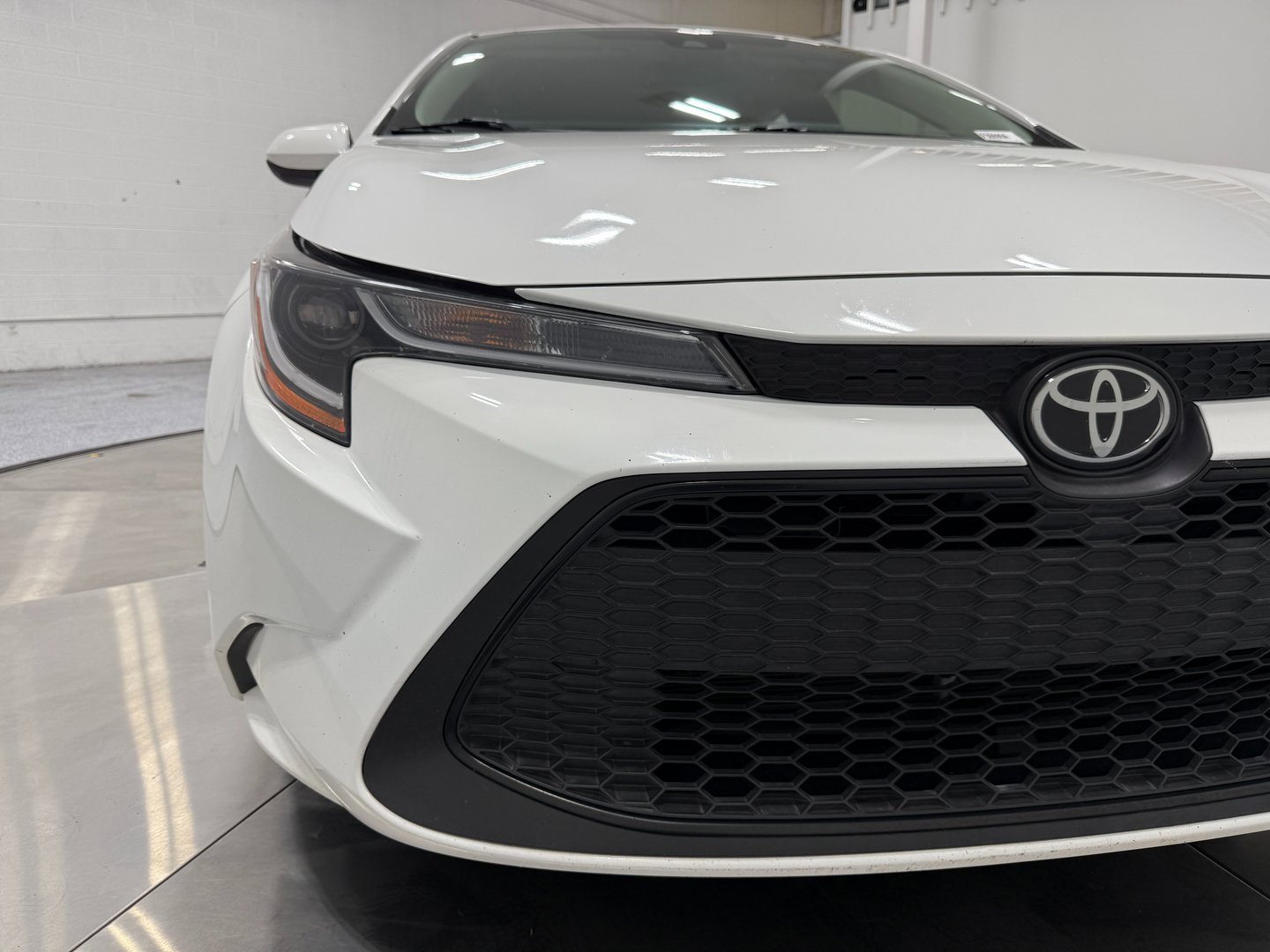 Used 2022 Toyota Corolla LE w/ Carpet Mat Package (TMS) image 64