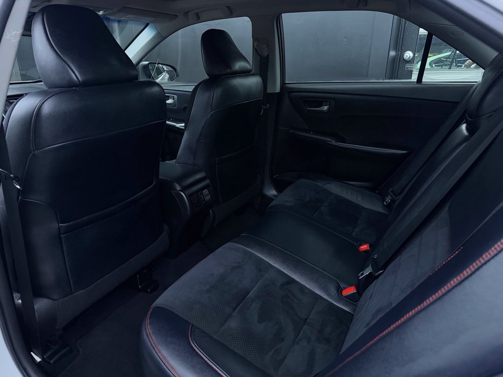 Used 2016 Toyota Camry FWD image 7