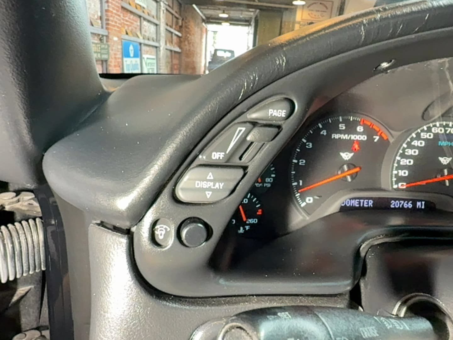 Used 1998 Chevrolet Corvette Convertible w/ Memory Pkg RWD image 18