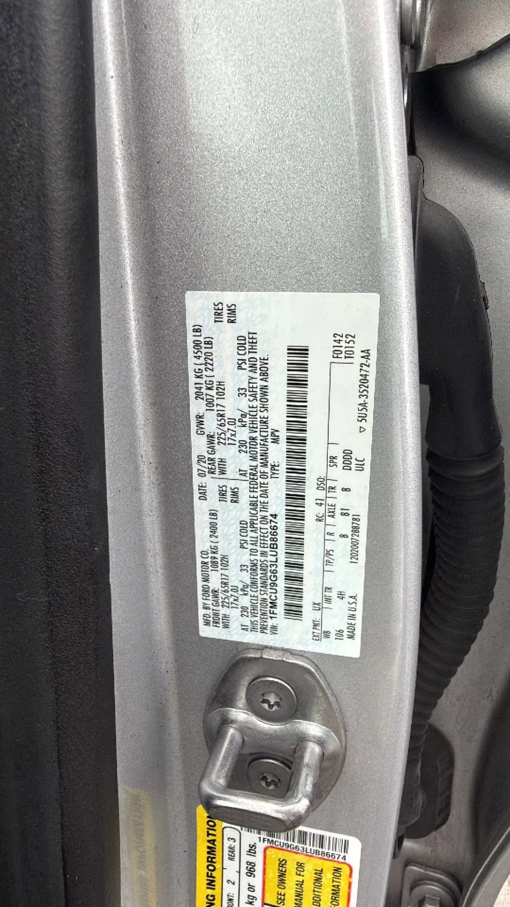 Used 2020 Ford Escape SE image 23