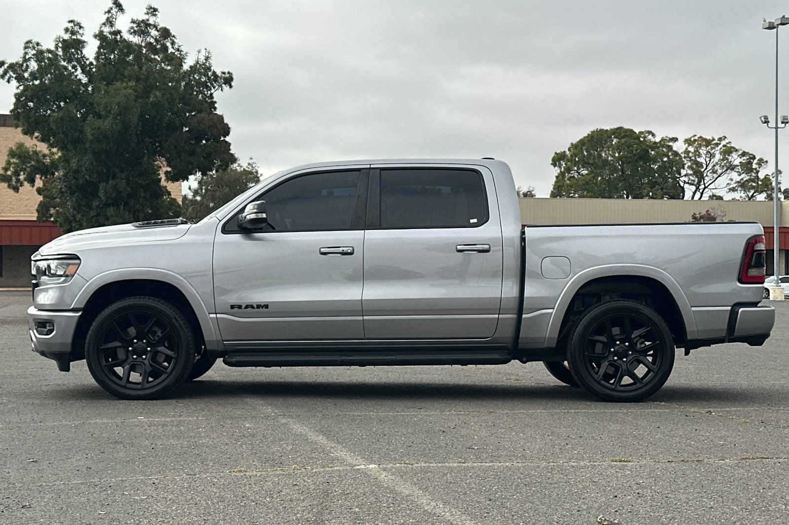Used 2021 RAM 1500 Laramie RWD image 6