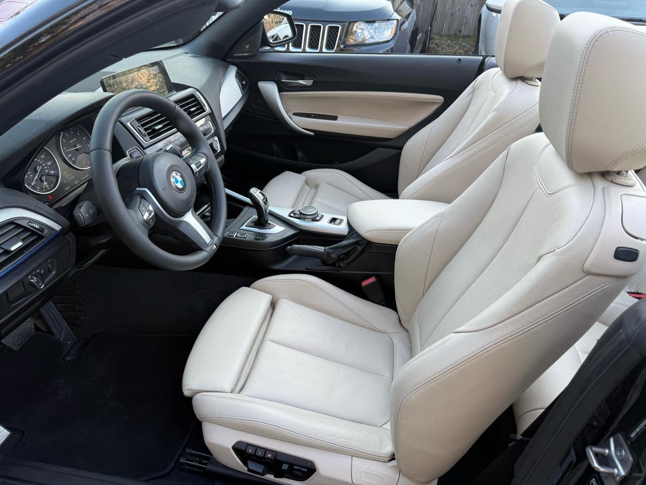 Used 2015 BMW M235i Convertible RWD image 34