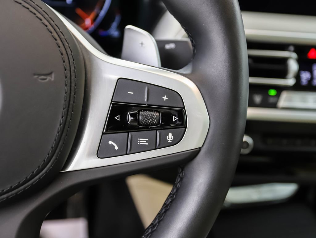 Certified 2025 BMW X4 xDrive30i image 13