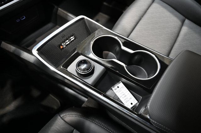 New 2026 Chevrolet Equinox LT w/ Convenience Package II image 18