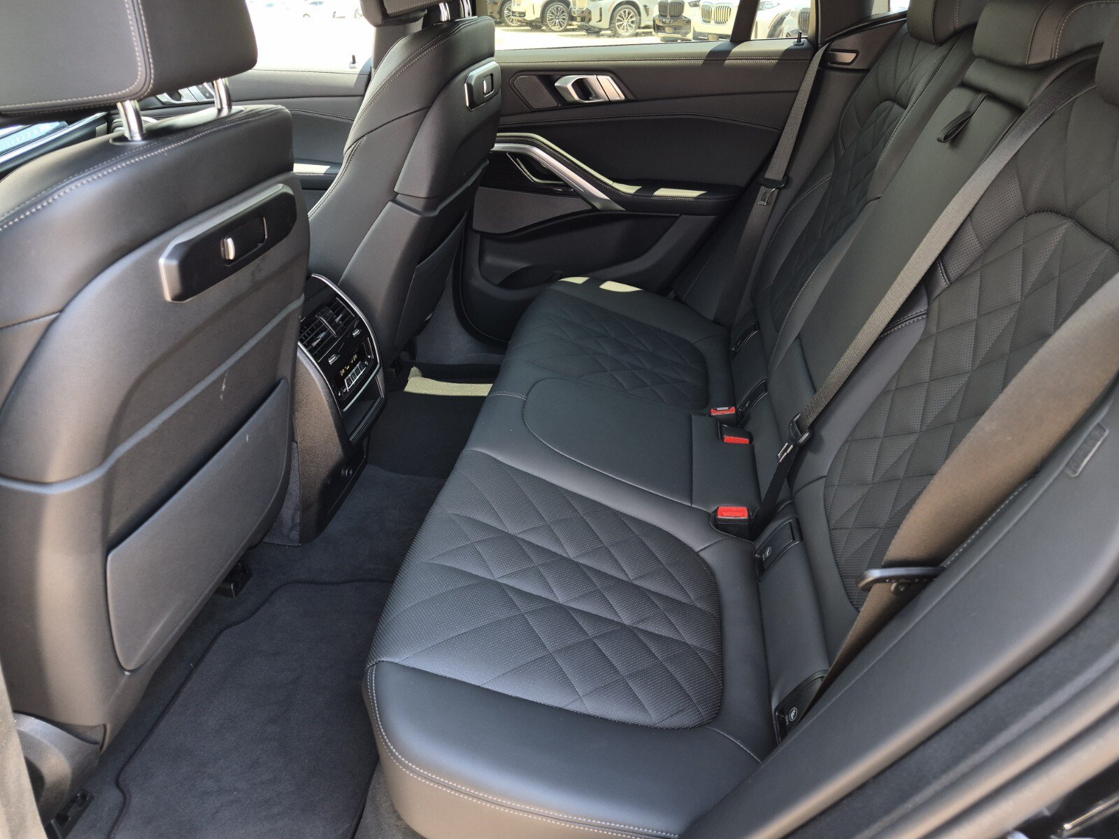 Certified 2026 BMW X6 xDrive40i AWD/4WD image 17