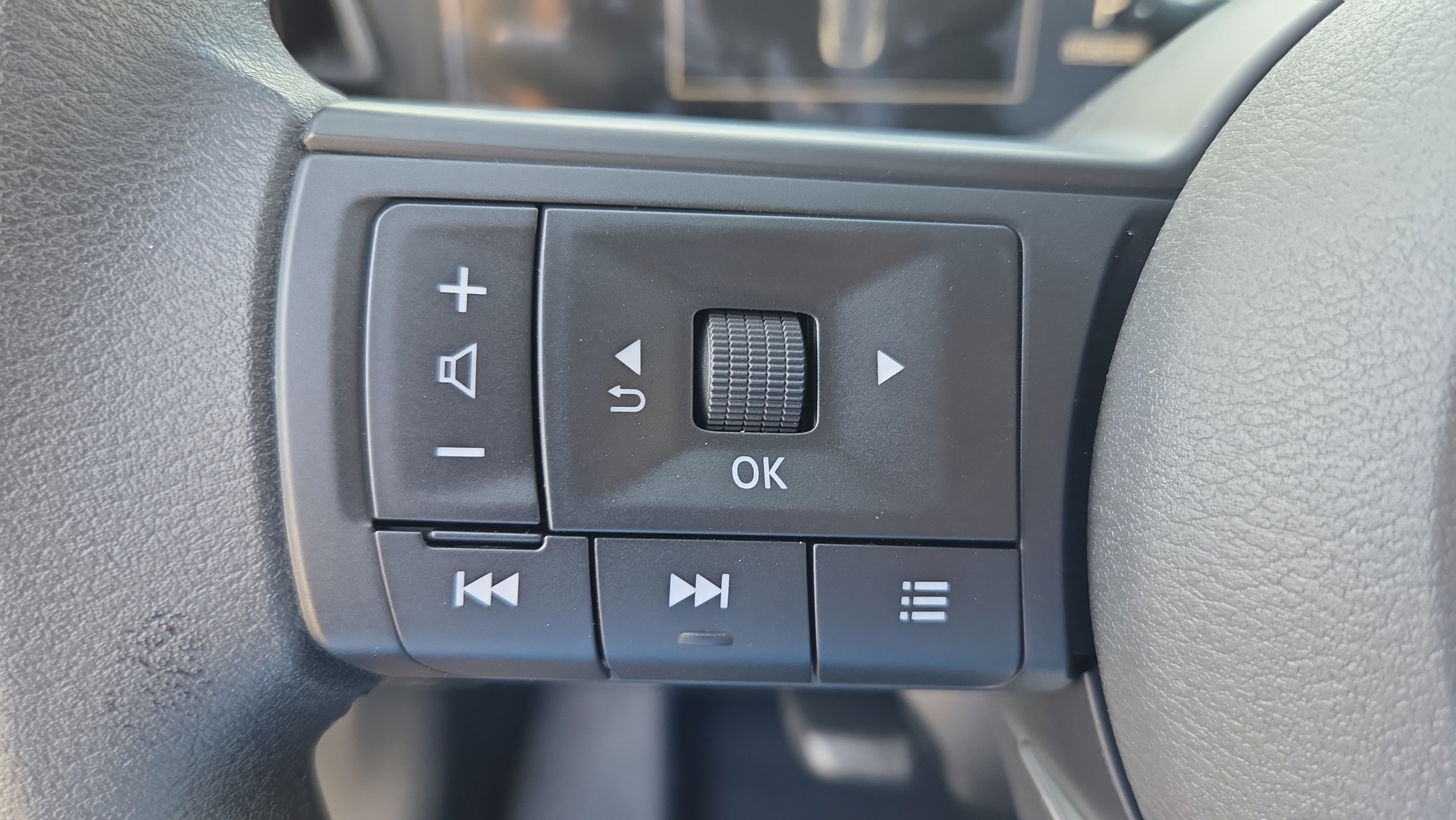 New 2026 Nissan Kicks SV w/ Cold Weather Package AWD/4WD image 29