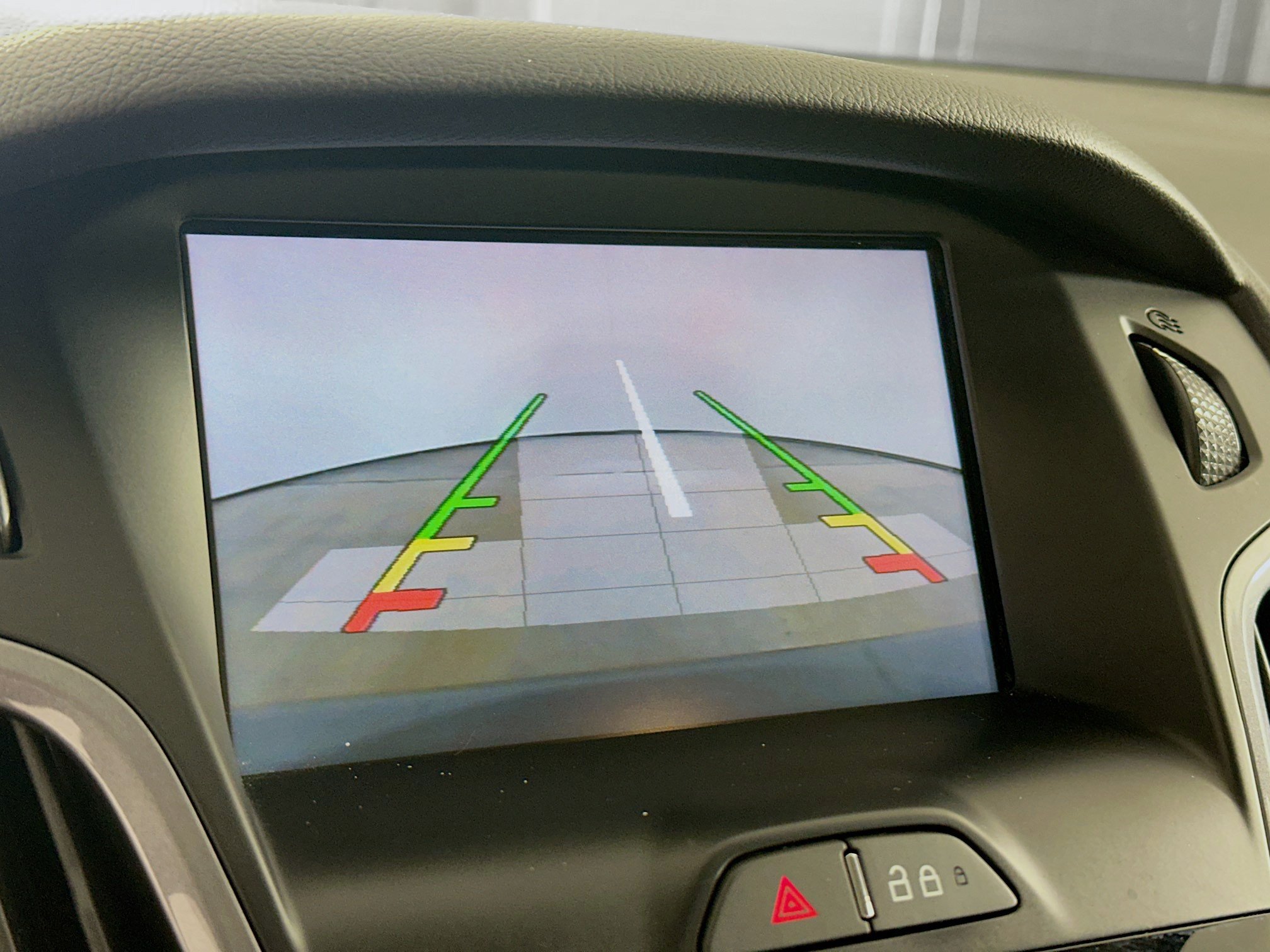 Used 2014 Ford Focus Titanium FWD image 23