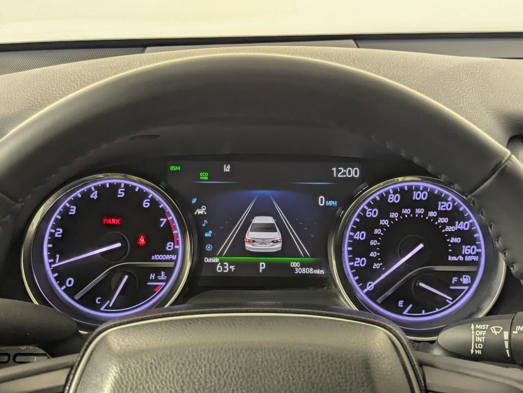 Used 2020 Toyota Camry XLE image 17