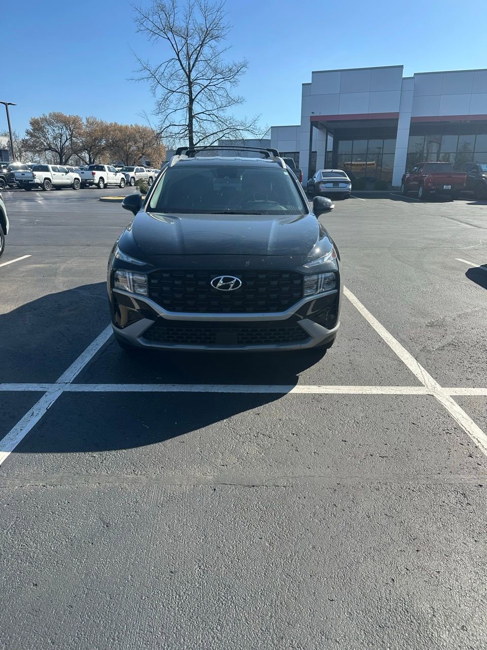 Used 2023 Hyundai Santa Fe SEL image 2