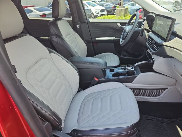 Used 2023 Ford Escape Platinum w/ Premium Technology Package AWD/4WD image 10