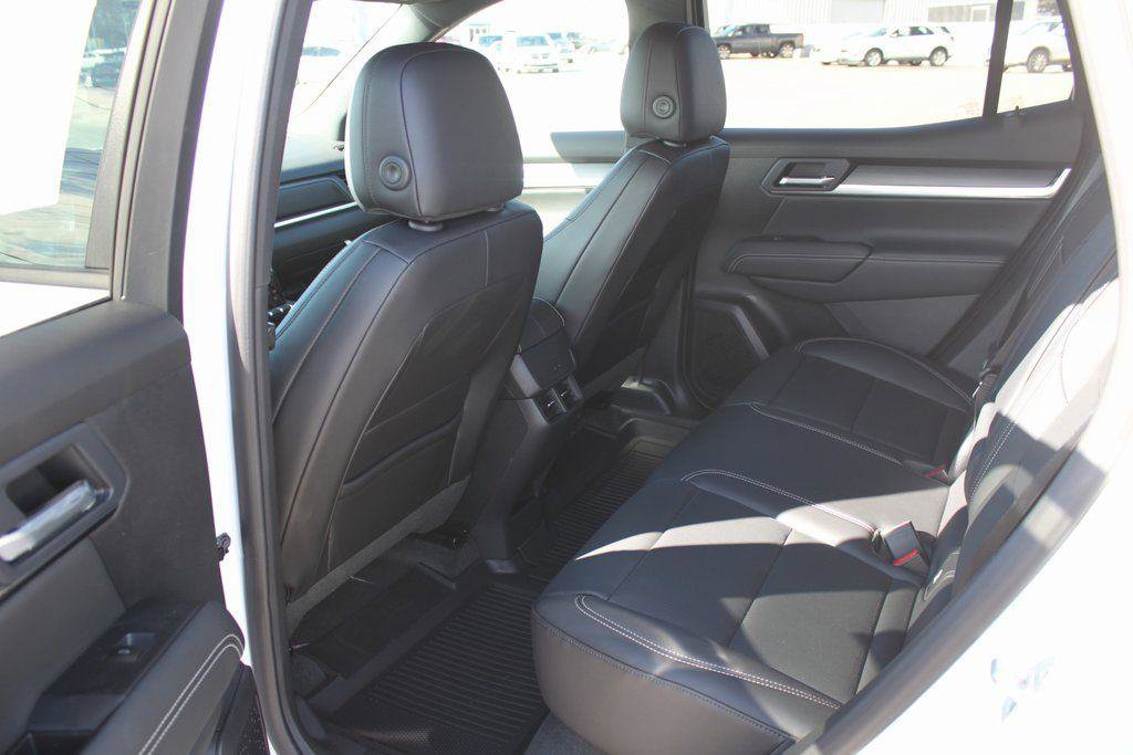 New 2026 GMC Terrain Elevation w/ Elevation Premium Package image 6