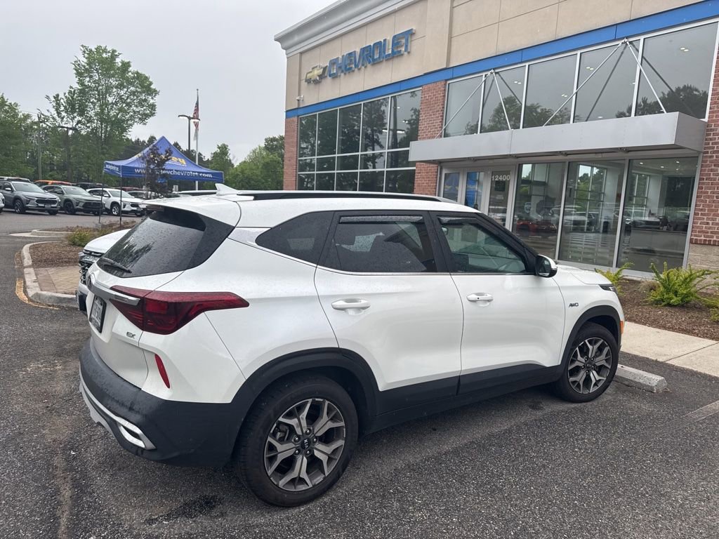 Used 2021 Kia Seltos EX AWD/4WD image 3