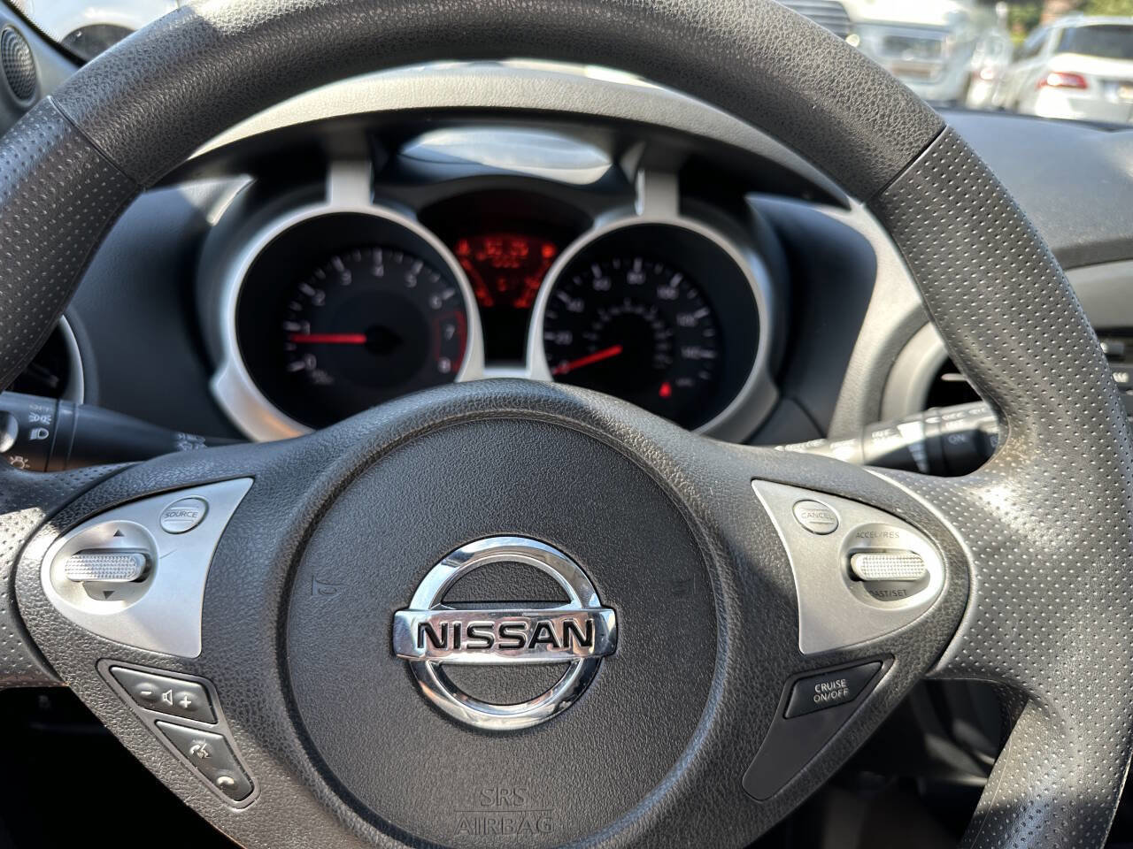 Used 2015 Nissan Juke S image 18