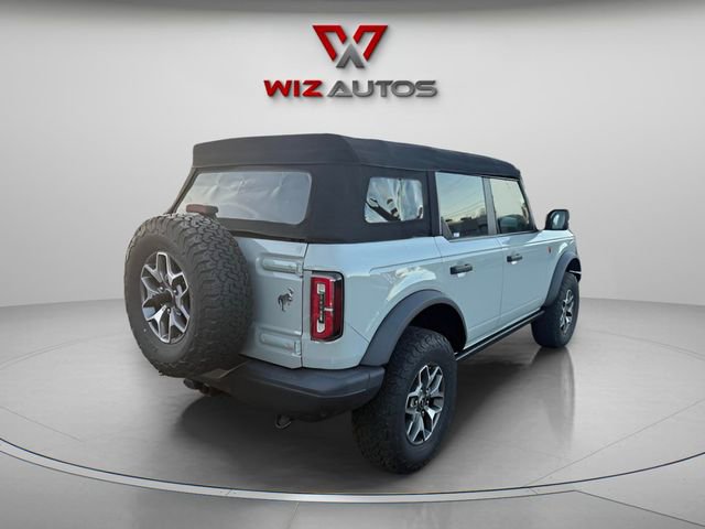 Used 2021 Ford Bronco Badlands image 3