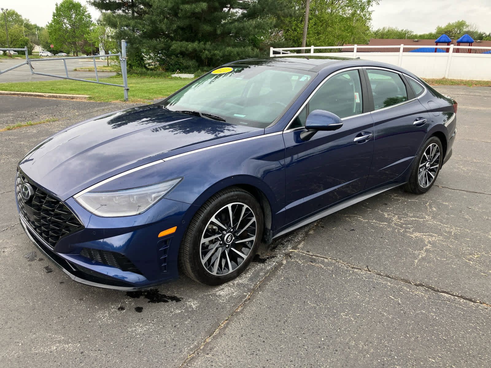 Used 2021 Hyundai Sonata Limited FWD image 1