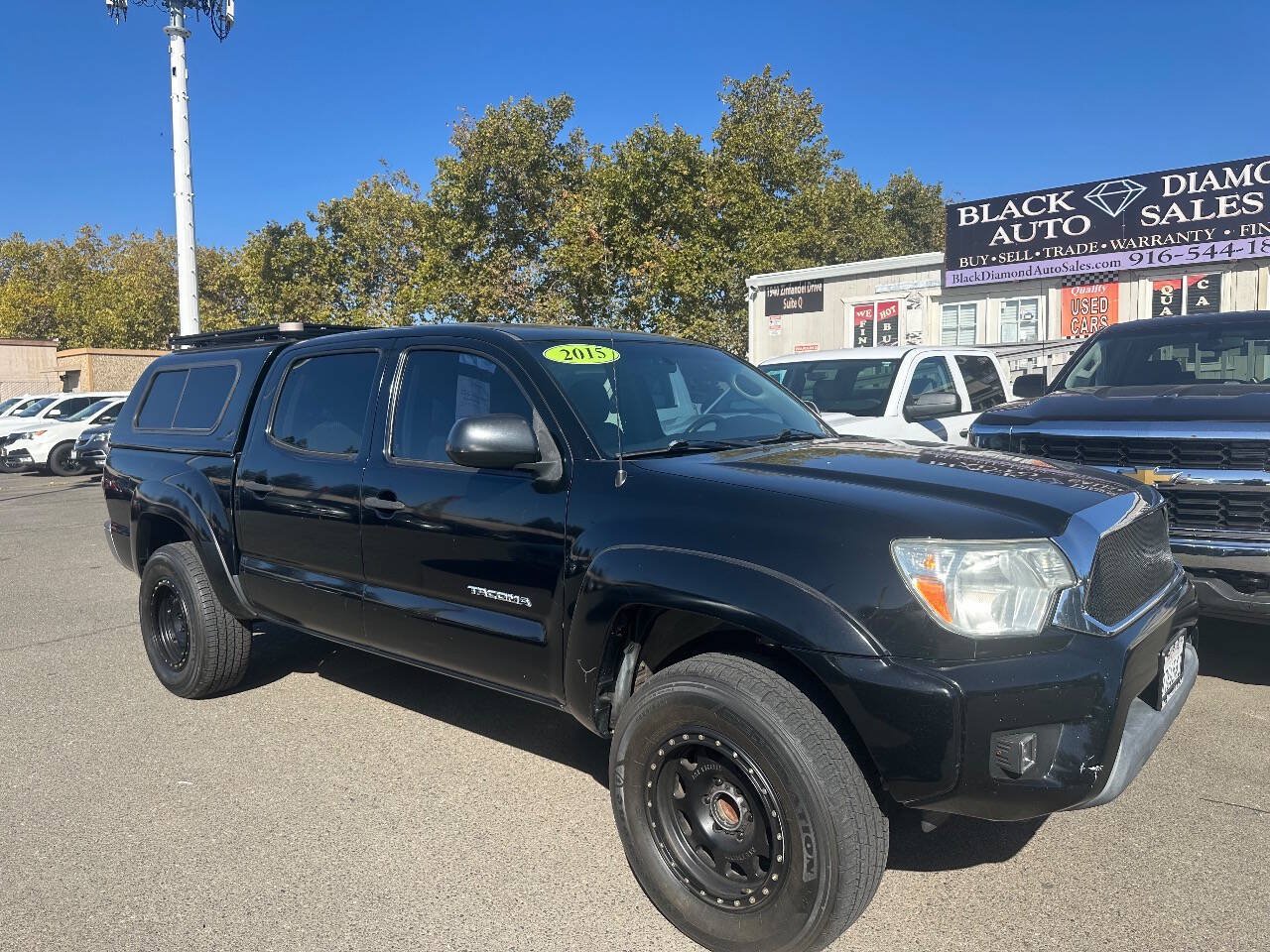 Used 2015 Toyota Tacoma PreRunner w/ SR5 Package RWD image 3