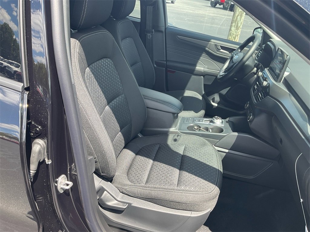 New 2025 Ford Escape Active image 12