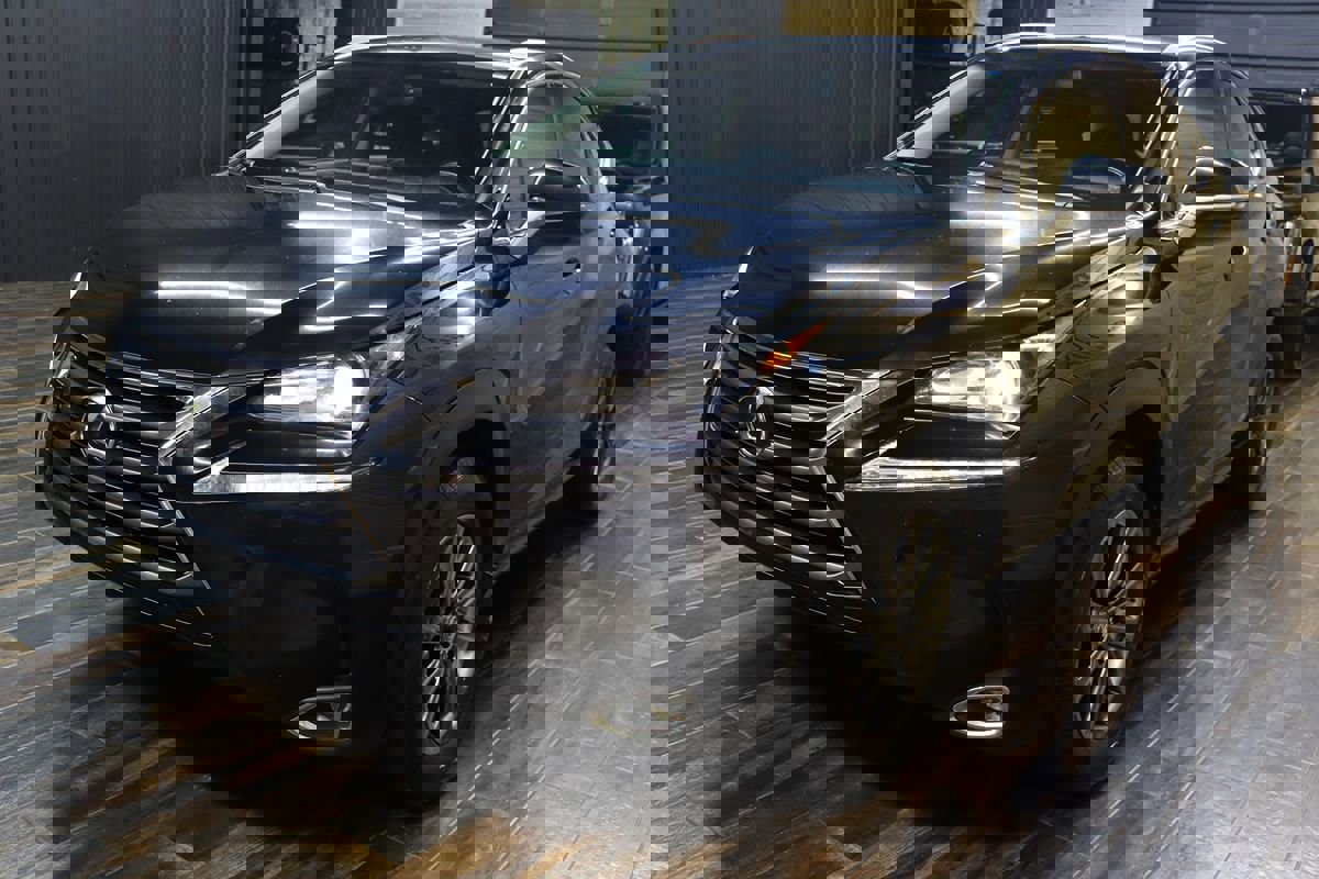 Used 2017 Lexus NX 200t FWD image 6