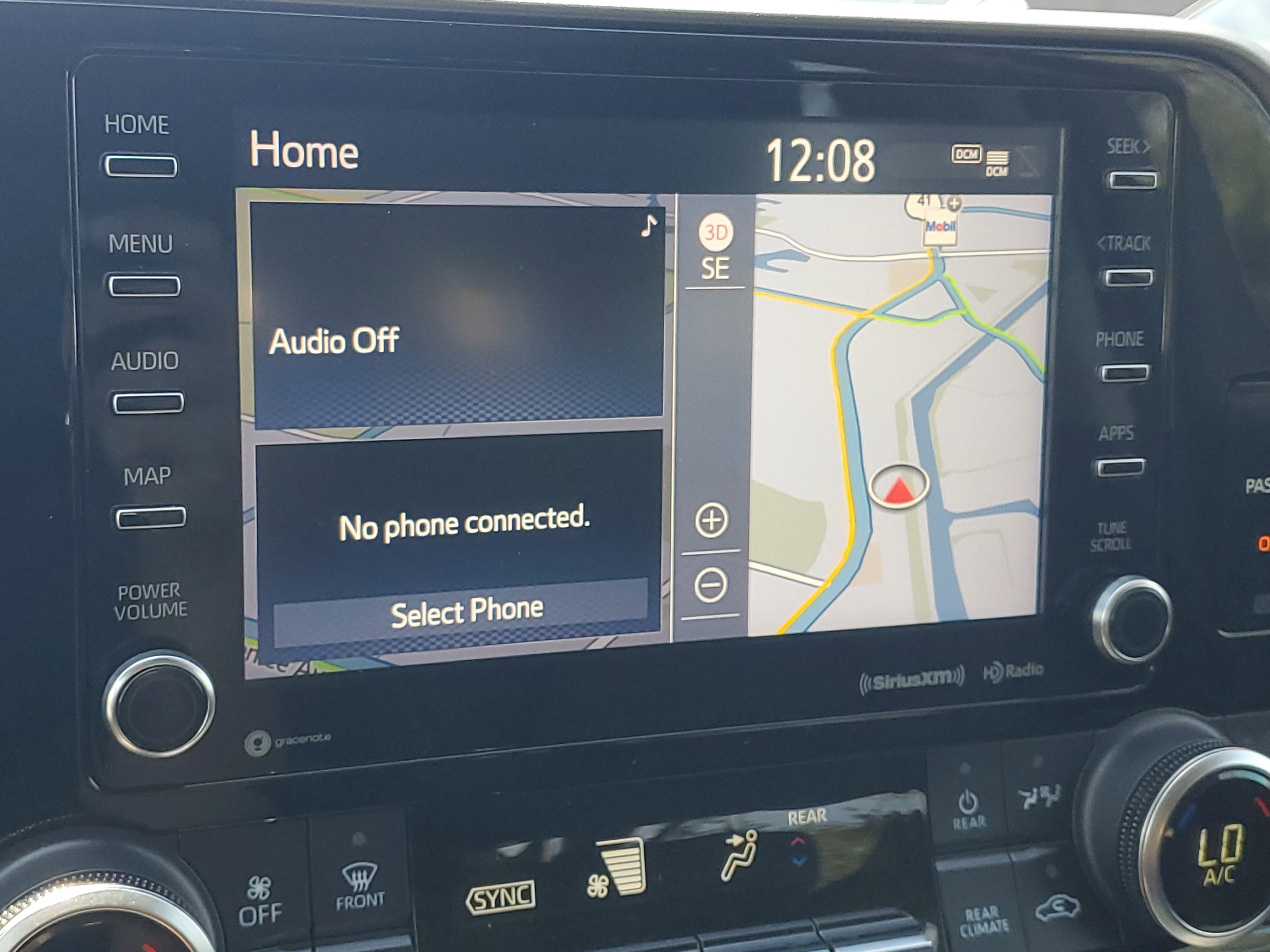 Used 2022 Toyota Highlander XLE FWD image 27