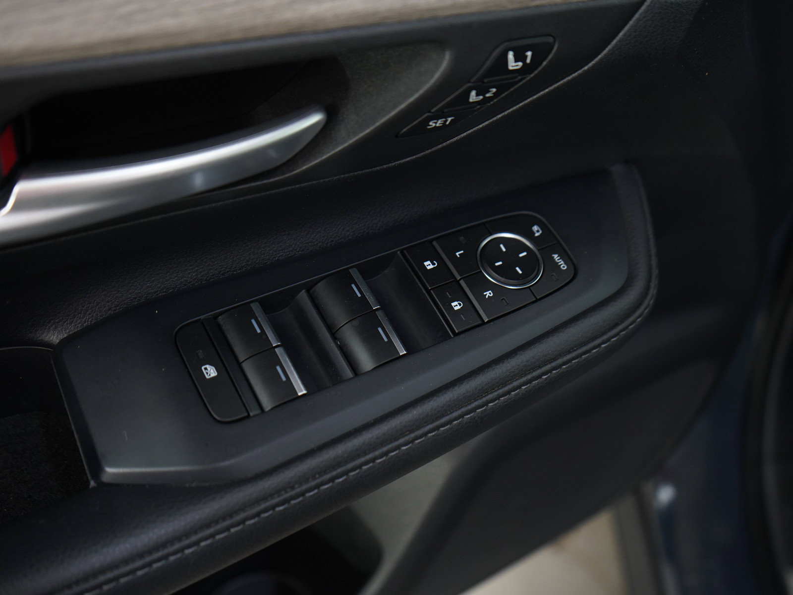 Used 2024 Toyota Grand Highlander AWD image 23