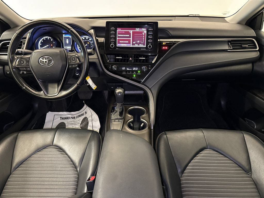 Used 2023 Toyota Camry SE FWD image 11