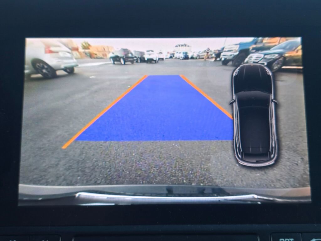 Used 2018 Porsche Macan image 32