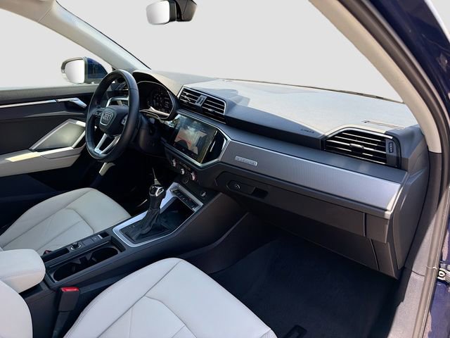 Used 2022 Audi Q3 2.0T Premium Plus w/ Premium Plus Package AWD/4WD image 14