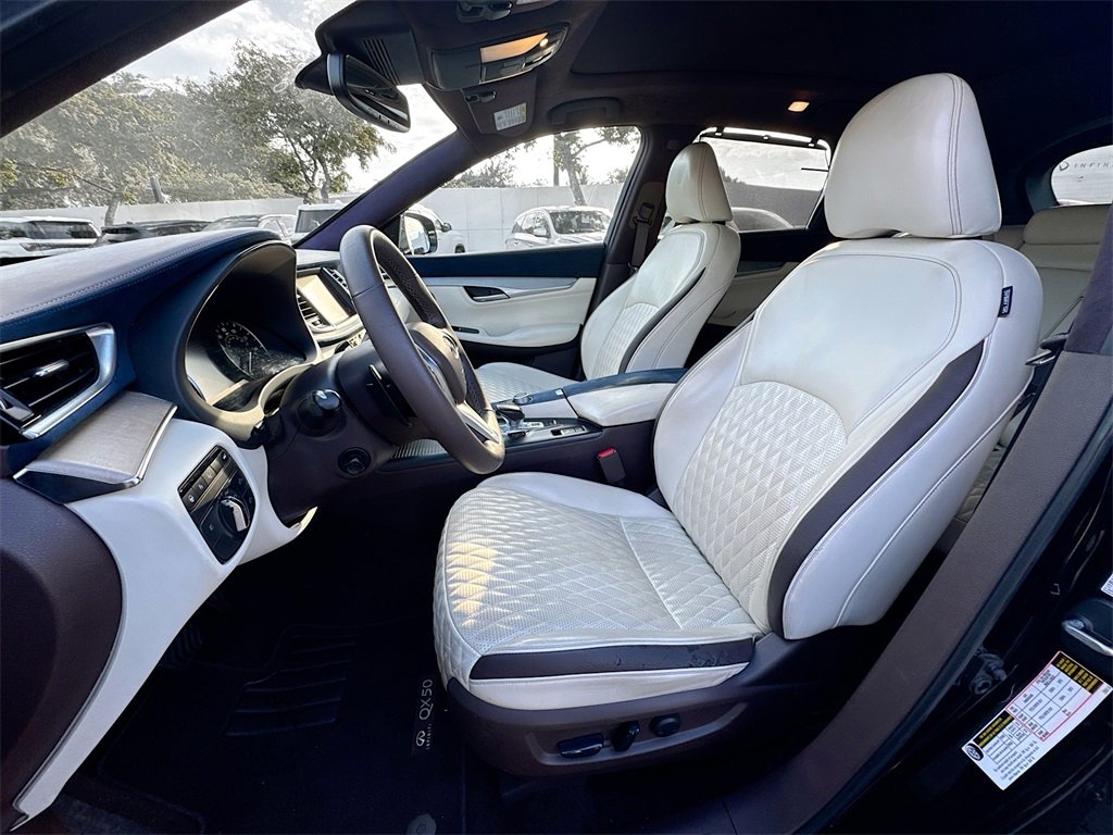 Used 2019 INFINITI QX50 Essential w/ Sensory Package image 23