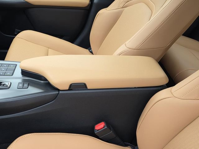 New 2026 Lexus UX 300h FWD image 8