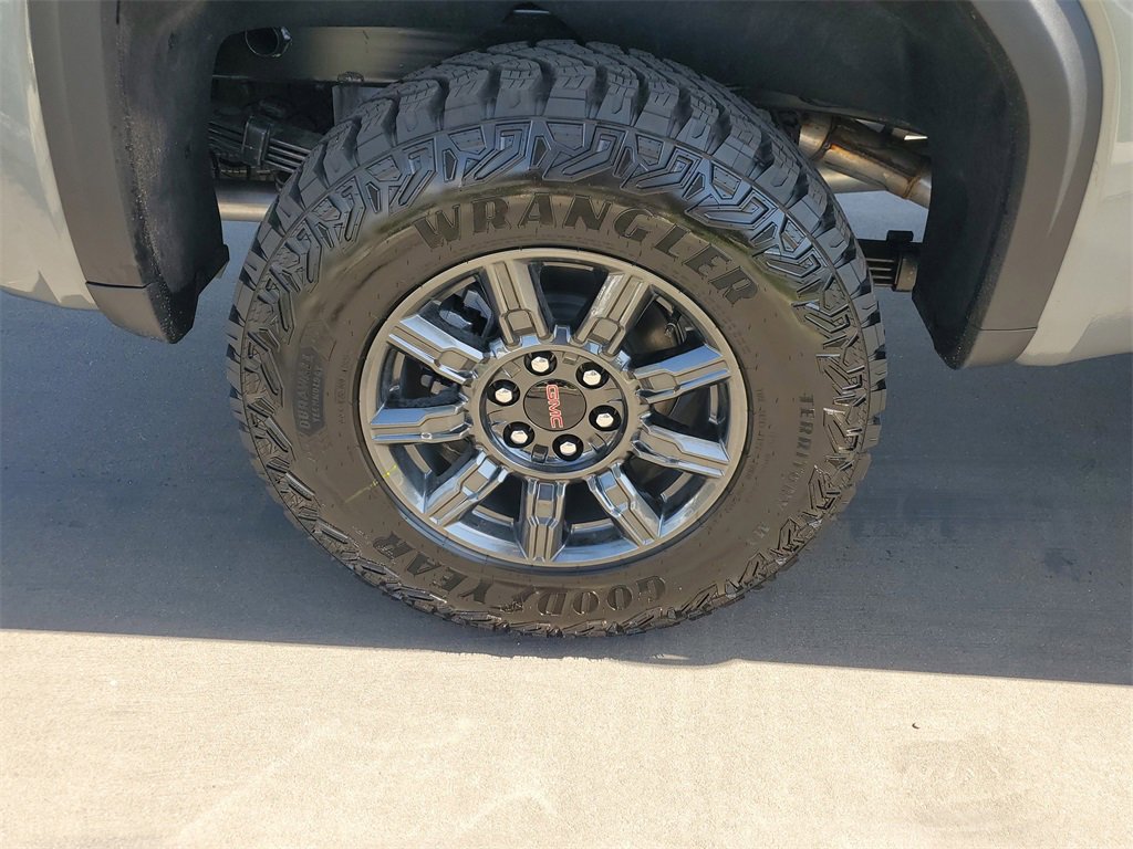 New 2026 GMC Sierra 1500 AT4X image 5