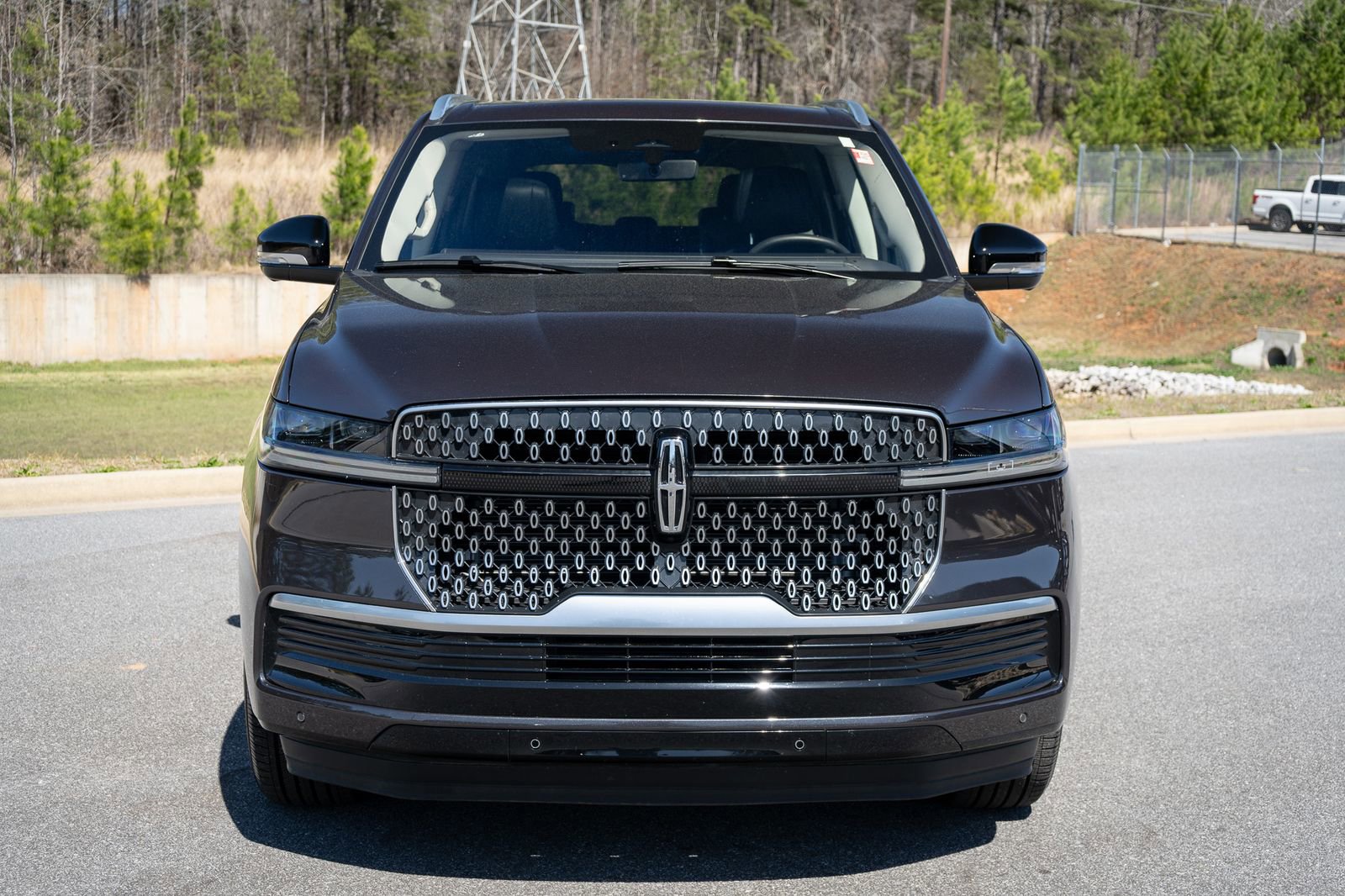 Used 2025 Lincoln Navigator L Reserve AWD/4WD image 9