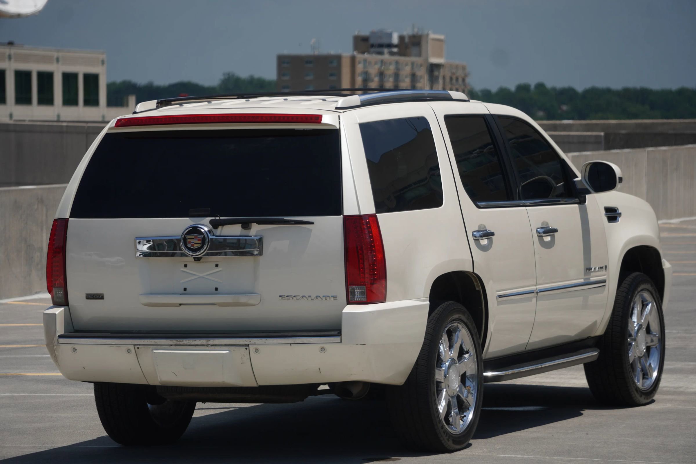 Used 2008 Cadillac Escalade AWD image 10